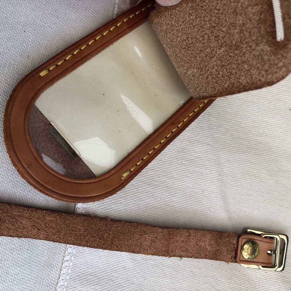 Louis Vuitton Luggage Tag - Picture 6 of 12